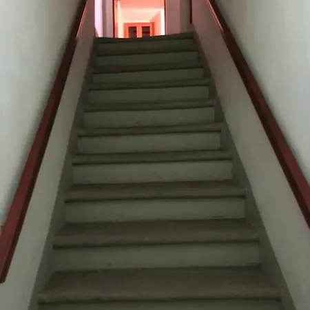In بيت للعطل *